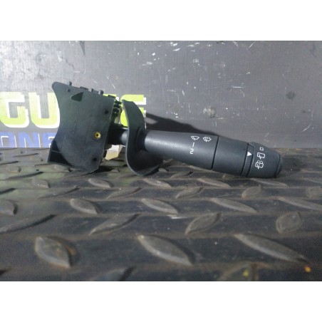 Recambio de mando limpia para dacia duster laureate 4x4 referencia OEM IAM E10606293  