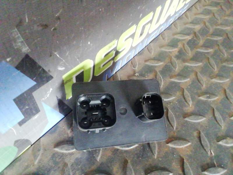 CAJA PRECALENTAMIENTO 53378929 0281003065 