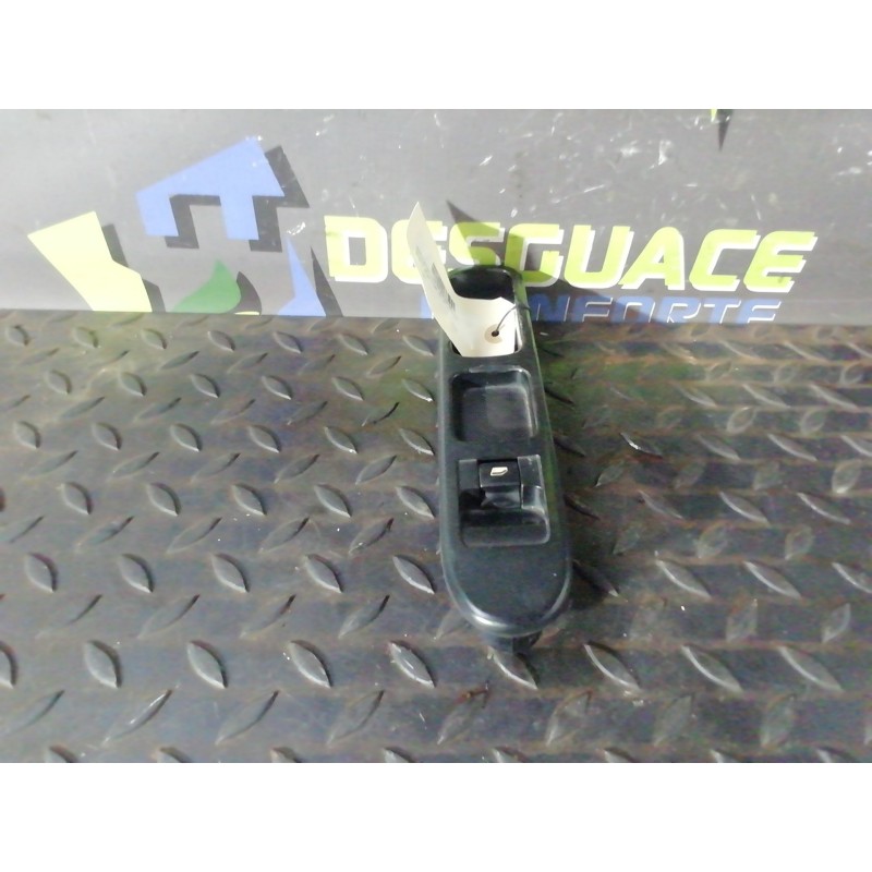 Desguace MonforteMANDO ELEVALUNAS DELANTERO DERECHO 96351625XT PEUGEOTMando elevalunas delantero derecho|Desguace Monforte