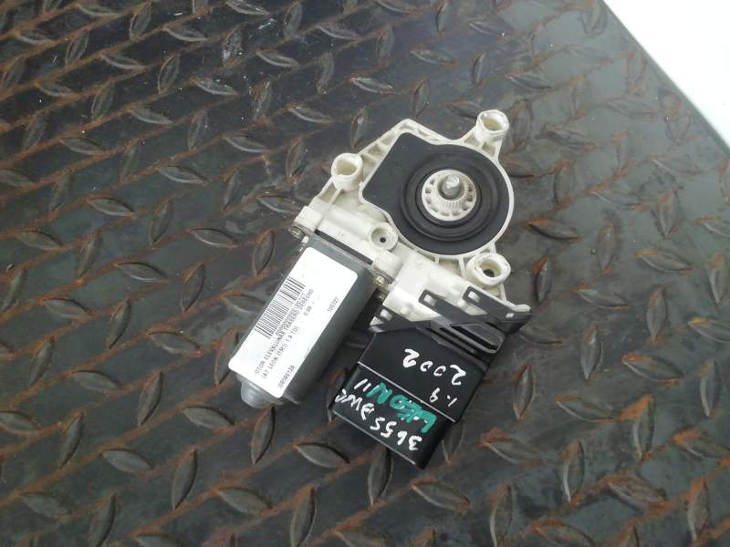 MOTOR ELEVALUNAS TRASERO DERECHO 1C0959812A 