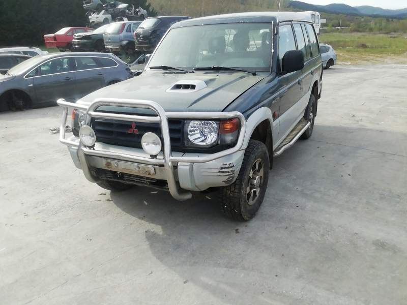MITSUBISHI MONTERO (V20/V40)