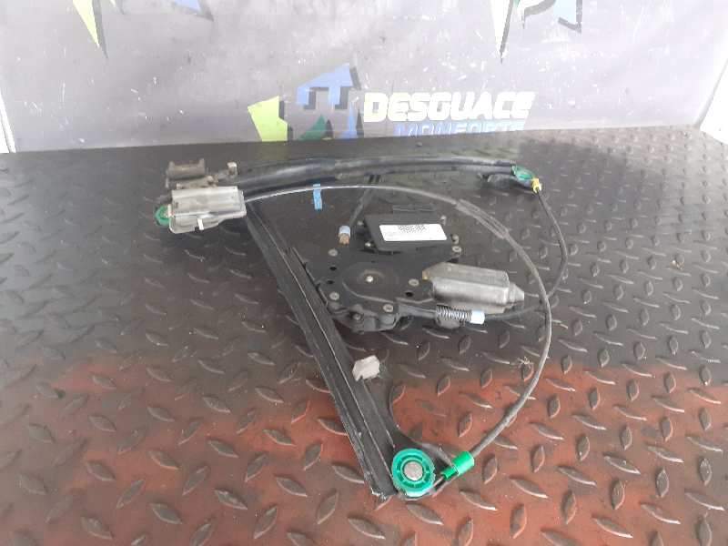 ELEVALUNAS DELANTERO DERECHO 1H0837402 