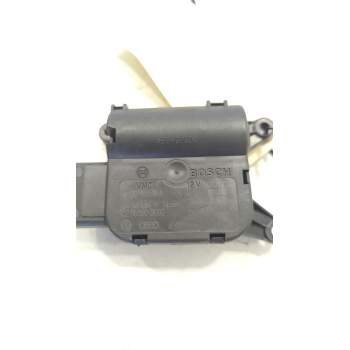 MOTOR APERTURA TRAMPILLAS CLIMATIZADOR 132801358 / 19070502 / CZ1168803032 