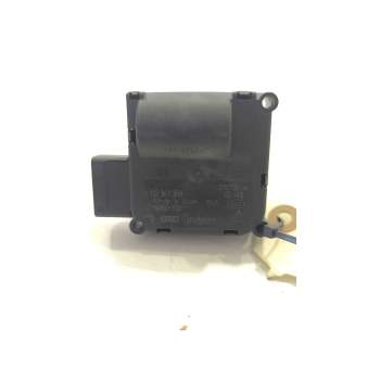 MOTOR APERTURA TRAMPILLAS CLIMATIZADOR 132801359 / 27070501 / CZ1168803141 / 4F0820511A 