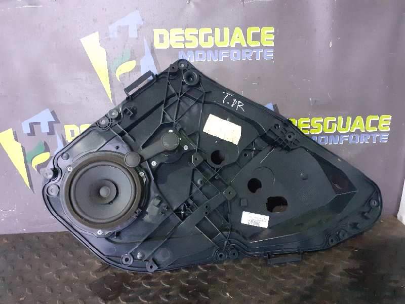 ELEVALUNAS TRASERO DERECHO 8A61A045H22AG 8A61A2700001 