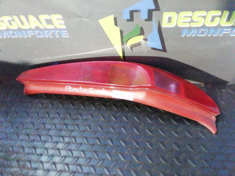 PILOTO TRASERO DERECHO 465237710 