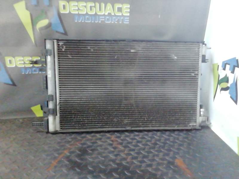 CONDENSADOR / RADIADOR AIRE ACONDICIONADO 13241737 
