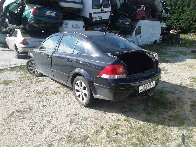 OPEL ASTRA H BERLINA