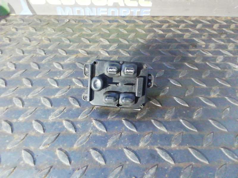 MANDO ELEVALUNAS DELANTERO IZQUIERDO 56054002AA 39754D 