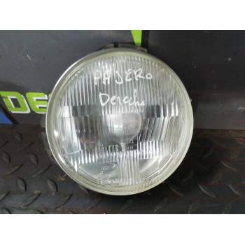 Recambio de faro derecho para mitsubishi montero (l040) 2.5 turbodiesel referencia OEM IAM MB07031  