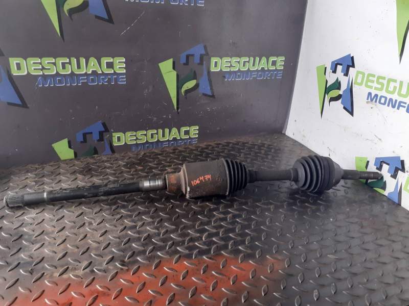 TRANSMISION DELANTERA IZQUIERDA 5066021AA 