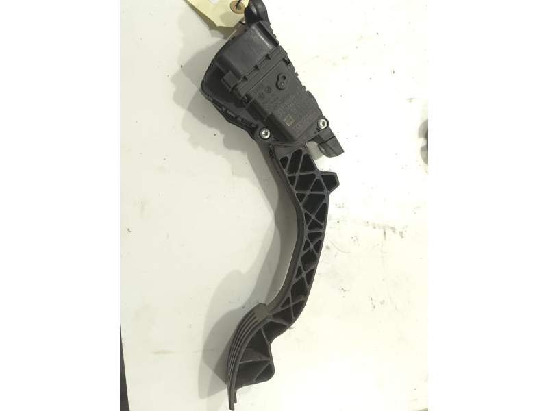 PEDAL ACELERADOR 5M519F836AF 