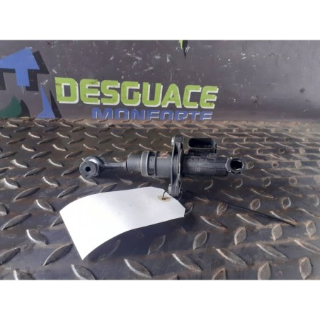 Recambio de bomba embrague para seat ibiza (6p1) fr referencia OEM IAM 6R0721388D  