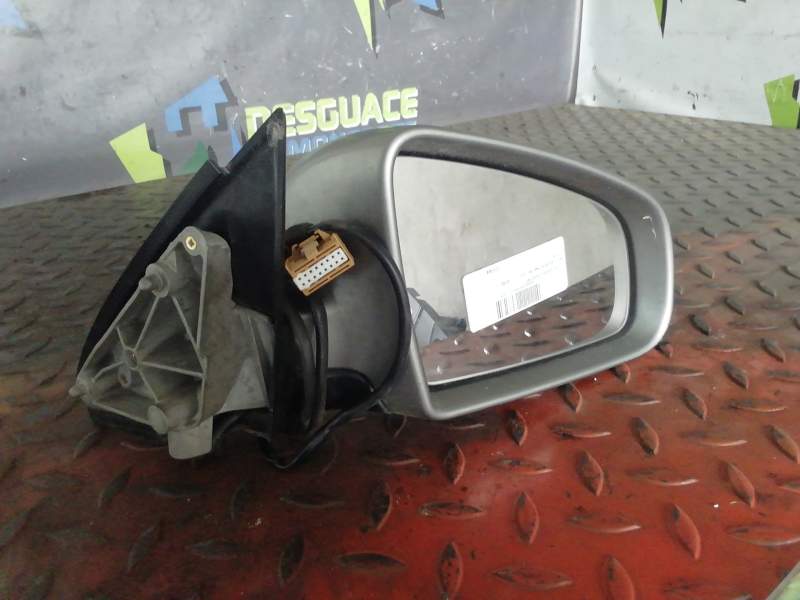 RETROVISOR DERECHO 