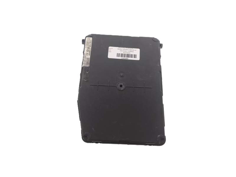 CAJA RELES / FUSIBLES 8200309690 