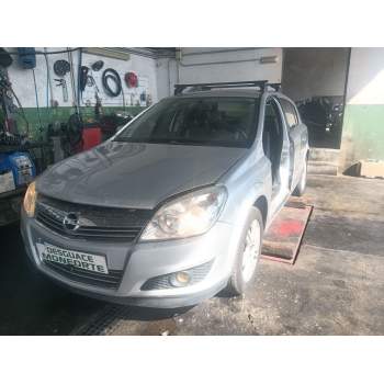opel astra h (a04) del año 2009