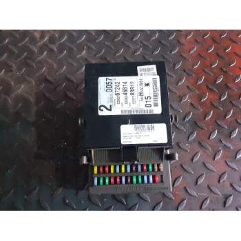 CAJA RELES / FUSIBLES 8200367242 8200346814 8200283812