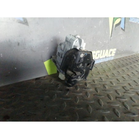 Recambio de cerradura puerta trasera derecha para seat leon (1p1) reference referencia OEM IAM 1P0839016  