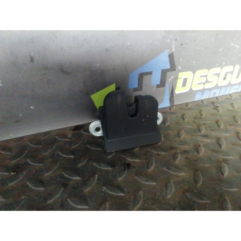 Desguace MonforteCERRADURA MALETERO / PORTON 1P0827505D 070616 SEATCerradura maletero / porton|Desguace Monforte