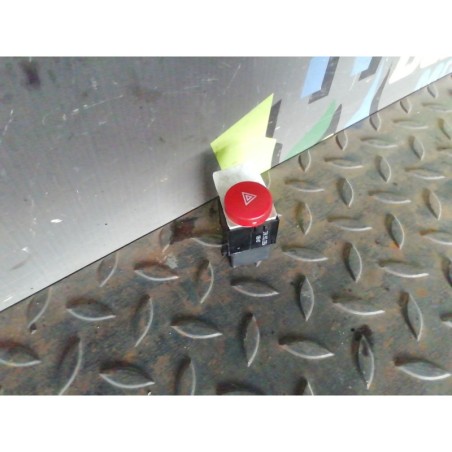 Recambio de warning para seat leon (1p1) reference referencia OEM IAM 5P0953235A  