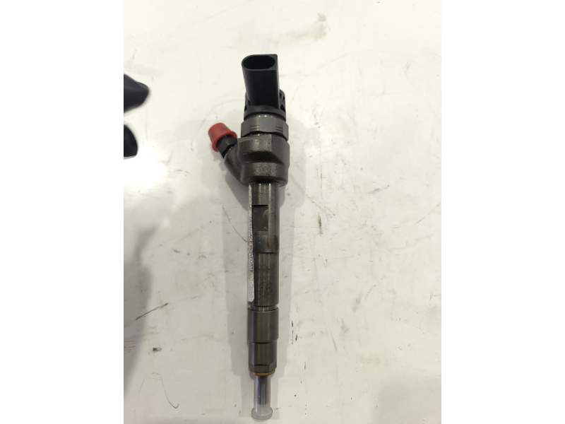 INYECTOR 13537810702 0445110478 