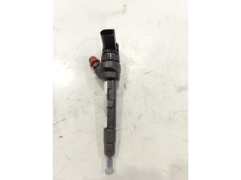 INYECTOR 13537810702 0445110478 