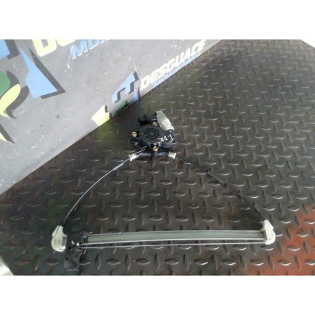 Recambio de elevalunas trasero derecho para mazda 3 berlina (bk) 1.6 crdt sportive kendo referencia OEM IAM D6515858X  