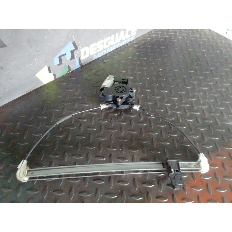 Recambio de elevalunas trasero izquierdo para mazda 3 berlina (bk) 1.6 crdt sportive kendo referencia OEM IAM CM011750  