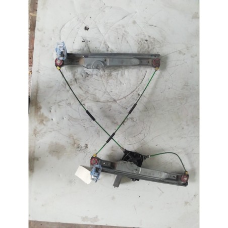 Recambio de elevalunas delantero izquierdo para opel corsa d 1.3 16v cdti cat (z 13 dth / l4i) referencia OEM IAM 72005001 01318