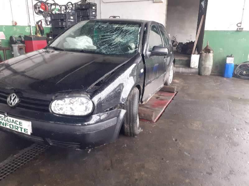 VOLKSWAGEN GOLF IV BERLINA (1J1)