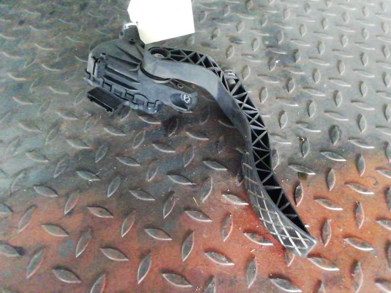 POTENCIOMETRO PEDAL 8E1723523C 6PV00837500 