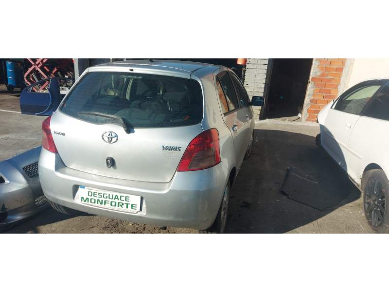 TOYOTA YARIS (_P9_)