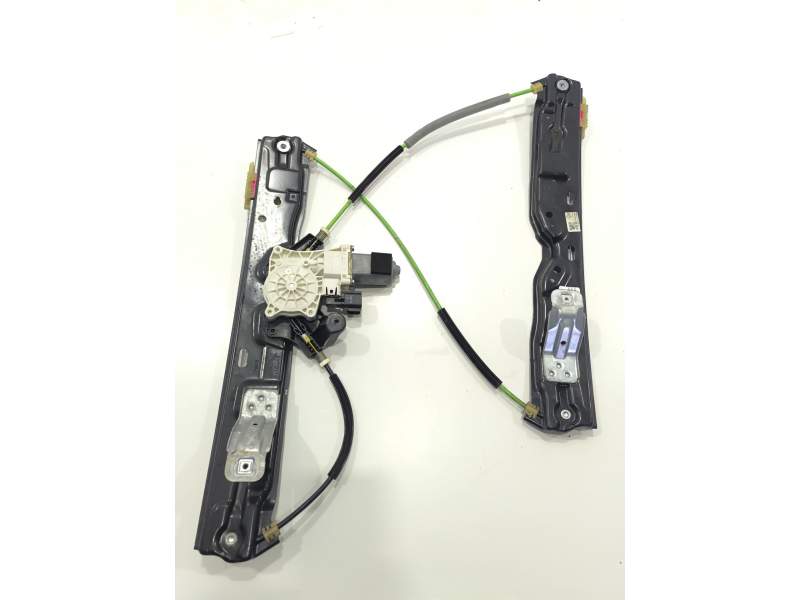 ELEVALUNAS DELANTERO DERECHO HK8323200AF 