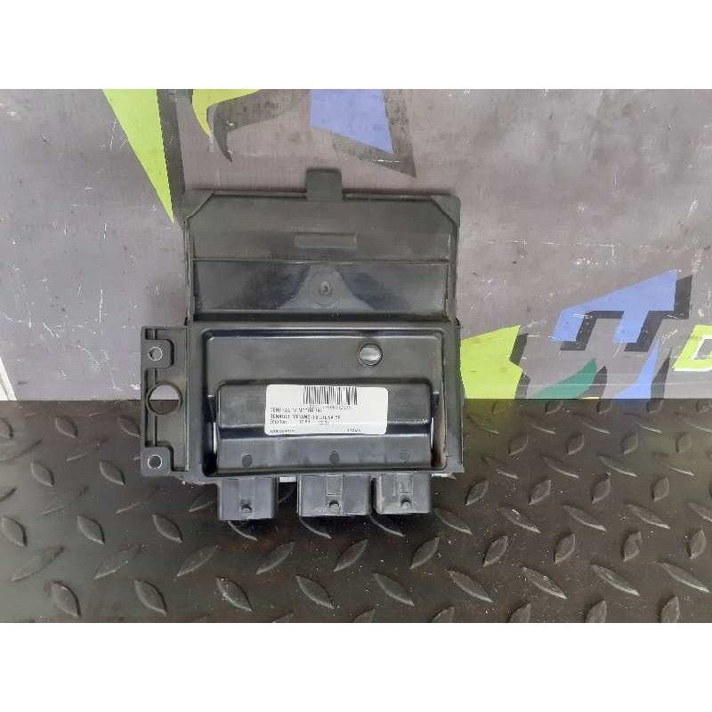 Desguace MonforteCENTRALITA MOTOR UCE 8200334419 RENAULTCentralita motor uce|Desguace Monforte