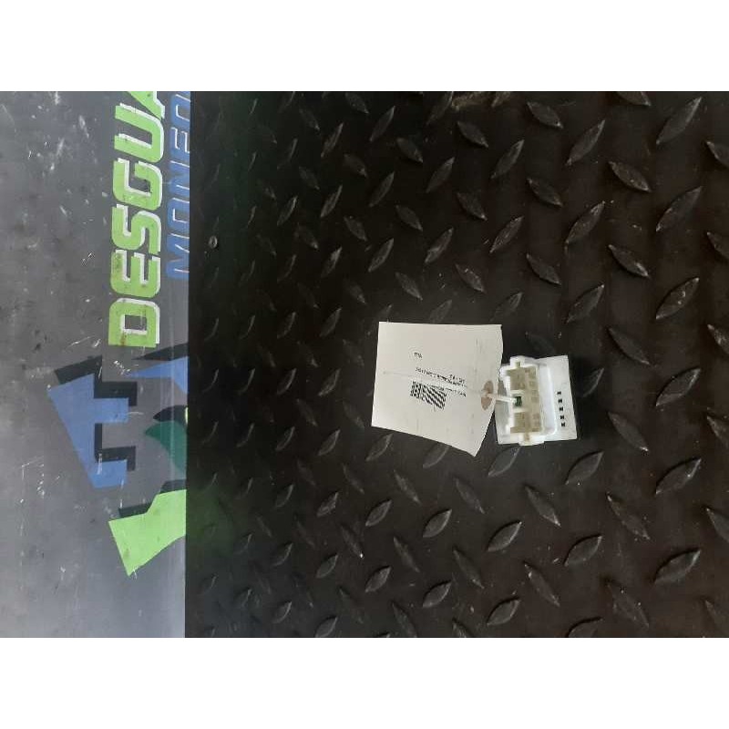 Desguace MonforteMANDO RETROVISOR MITSUBISHIMando retrovisor|Desguace Monforte