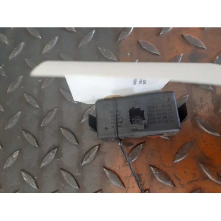 Recambio de warning para renault clio iii confort dynamique referencia OEM IAM   