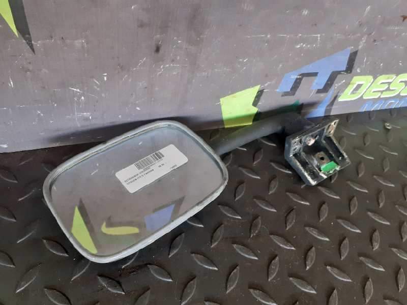 RETROVISOR IZQUIERDO 