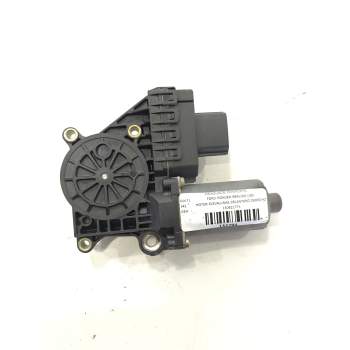 MOTOR ELEVALUNAS DELANTERO DERECHO 130821771 