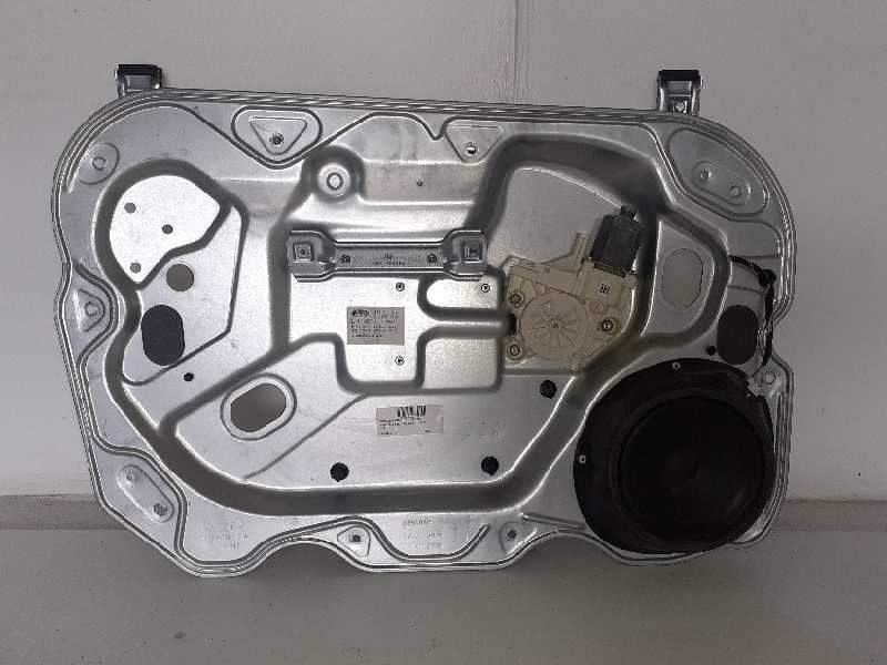 ELEVALUNAS DELANTERO IZQUIERDO 4M51A045H17A 4M51T14A389 