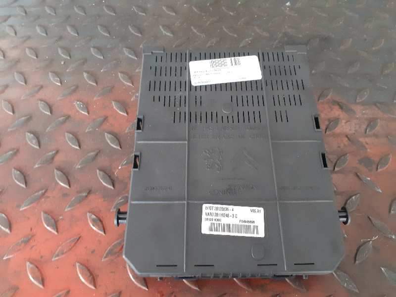 CAJA RELES / FUSIBLES 966405908001 BSI04EVK04 00200908