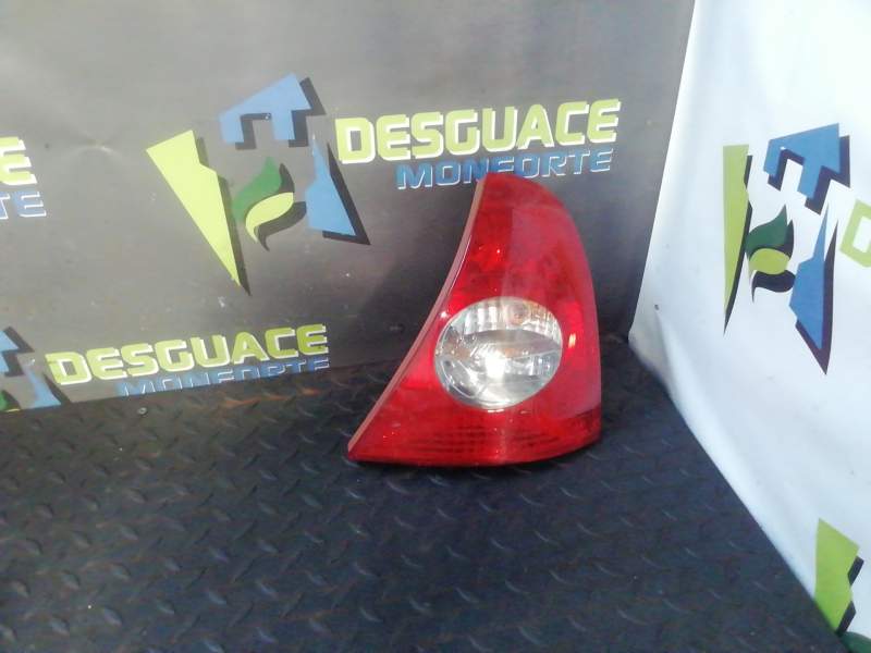 PILOTO TRASERO DERECHO 8200071414 