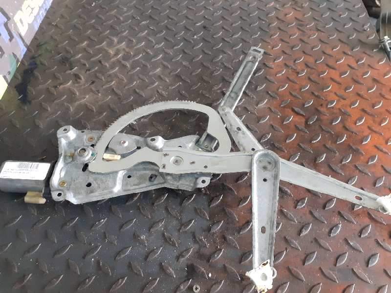 ELEVALUNAS DELANTERO DERECHO 0130821278 680187498000 0513319776100