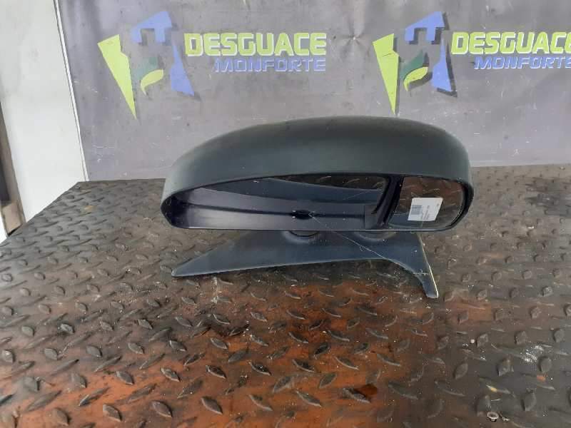 RETROVISOR DERECHO 