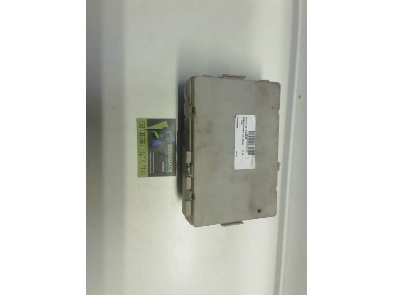 CAJA RELES / FUSIBLES 24350AM60A 
