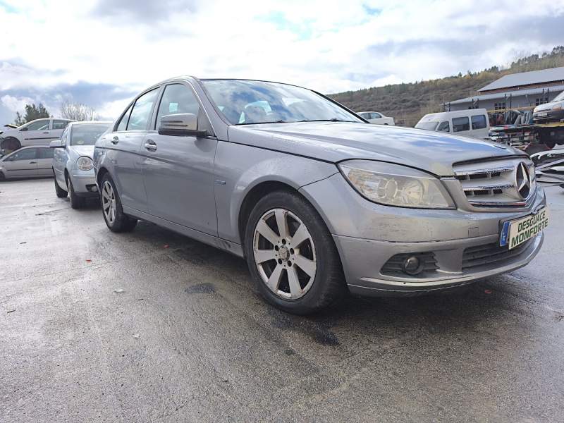 MERCEDES-BENZ CLASE C (W204)