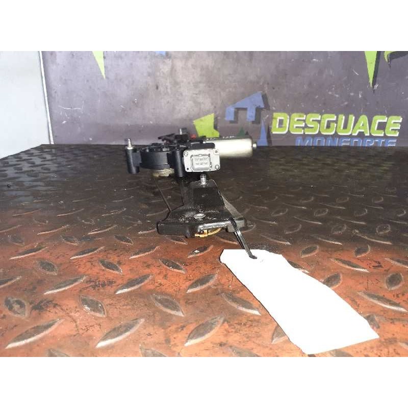 Desguace MonforteELEVALUNAS DELANTERO DERECHO C441258 3J1331F 72005003FIATElevalunas delantero derecho|Desguace Monforte