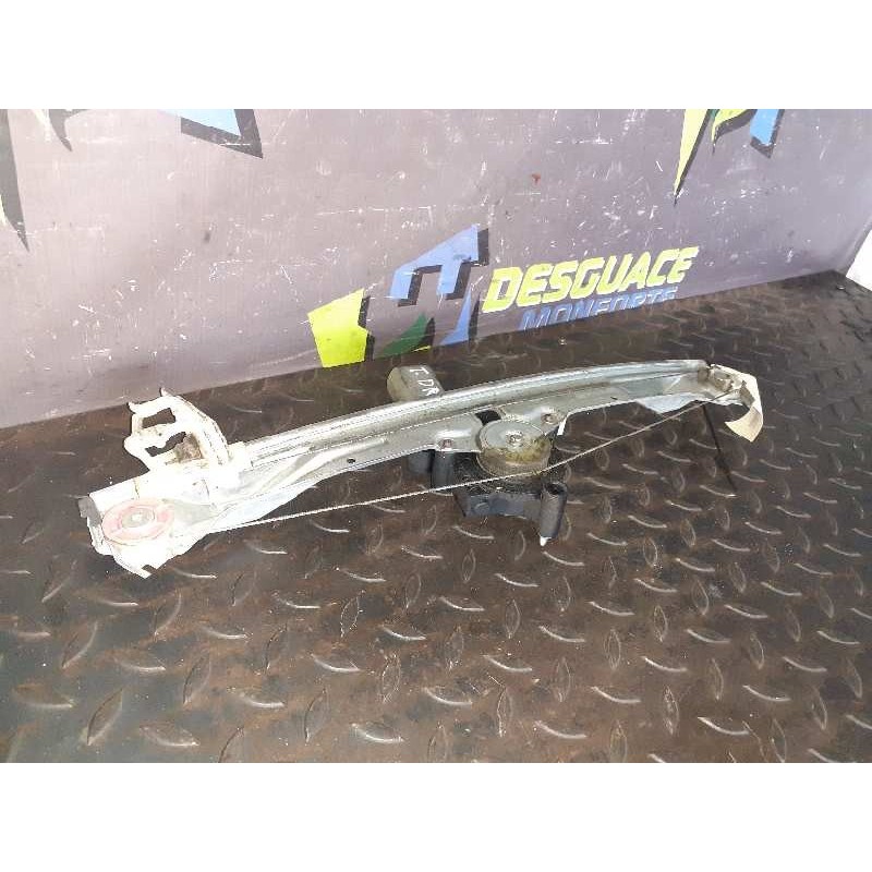 Desguace MonforteELEVALUNAS TRASERO DERECHO 72005003 3H2211C 72005003FIATElevalunas trasero derecho|Desguace Monforte