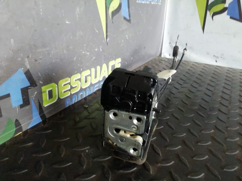 CERRADURA PUERTA TRASERA DERECHA 82500CA02B 