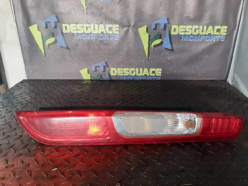 PILOTO TRASERO DERECHO 4M5113404A 