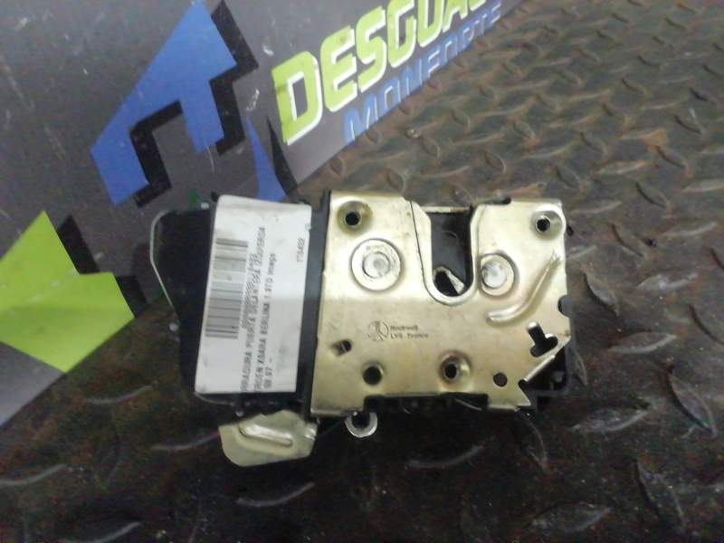 CERRADURA PUERTA DELANTERA IZQUIERDA 